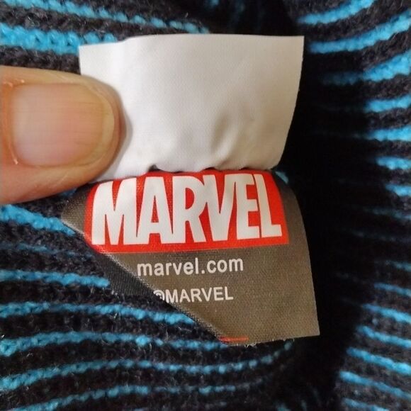 Captain America beanie  - Picture 4 of 4